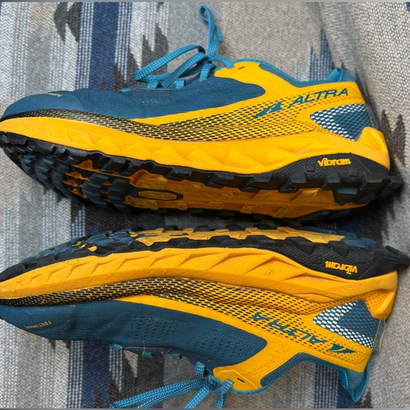 Men’s Altra Olympus 4 size 8.5 Blue & Orange - Picture 4 of 7